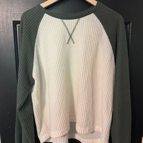 NWOT Magnolia Boutique Womens Waffle Knit Long Sleeve Top Cream Green Large - Picture 1 of 3